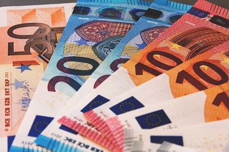 Halvin laina tai pikavippi netistä 100 euroa - 24h heti tilille